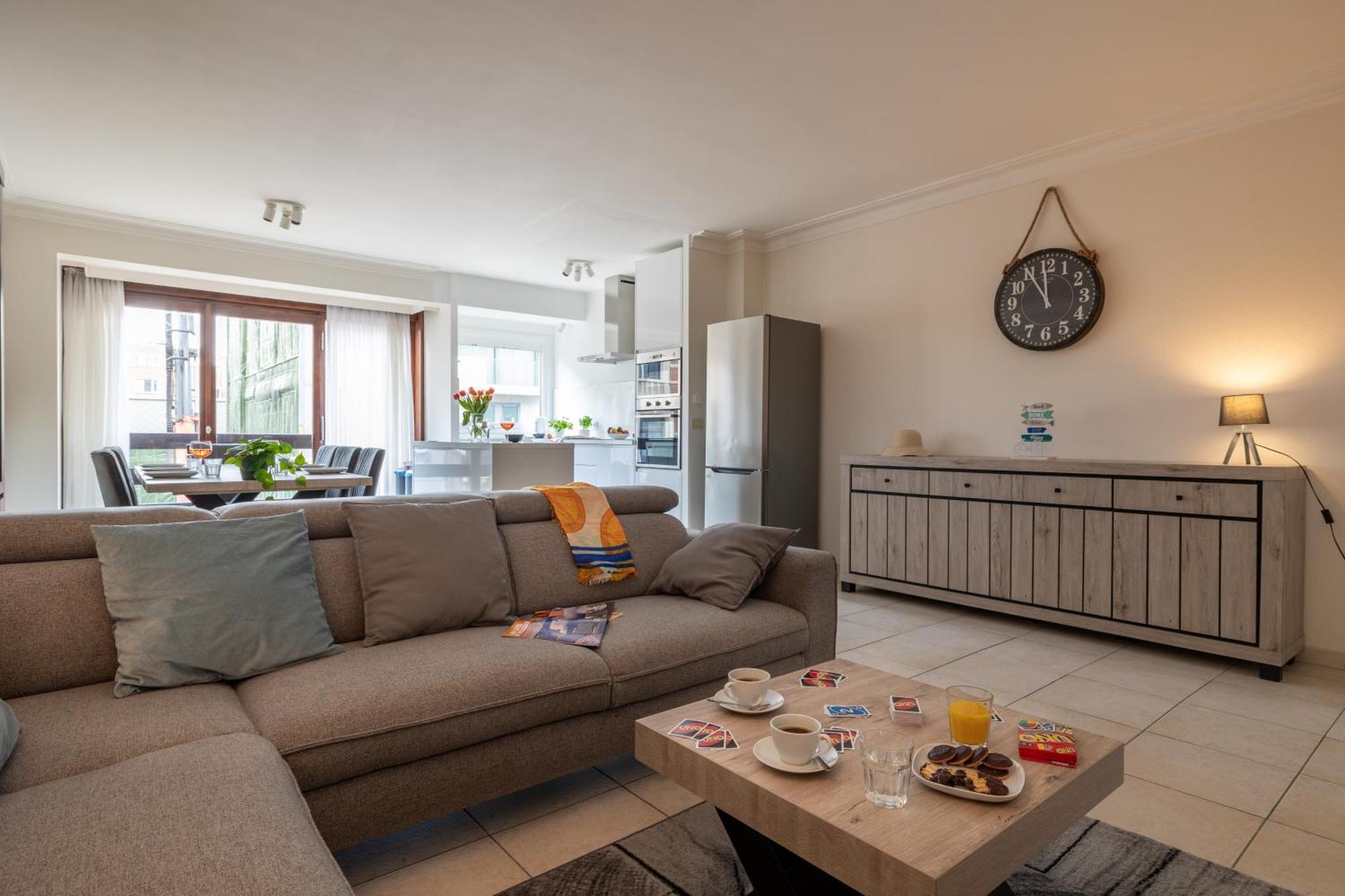 Weloveoostende - Newly Renovated Large Apartment 150M From The Beach - Including Bed Sheets And Final Clea-Ning Εξωτερικό φωτογραφία