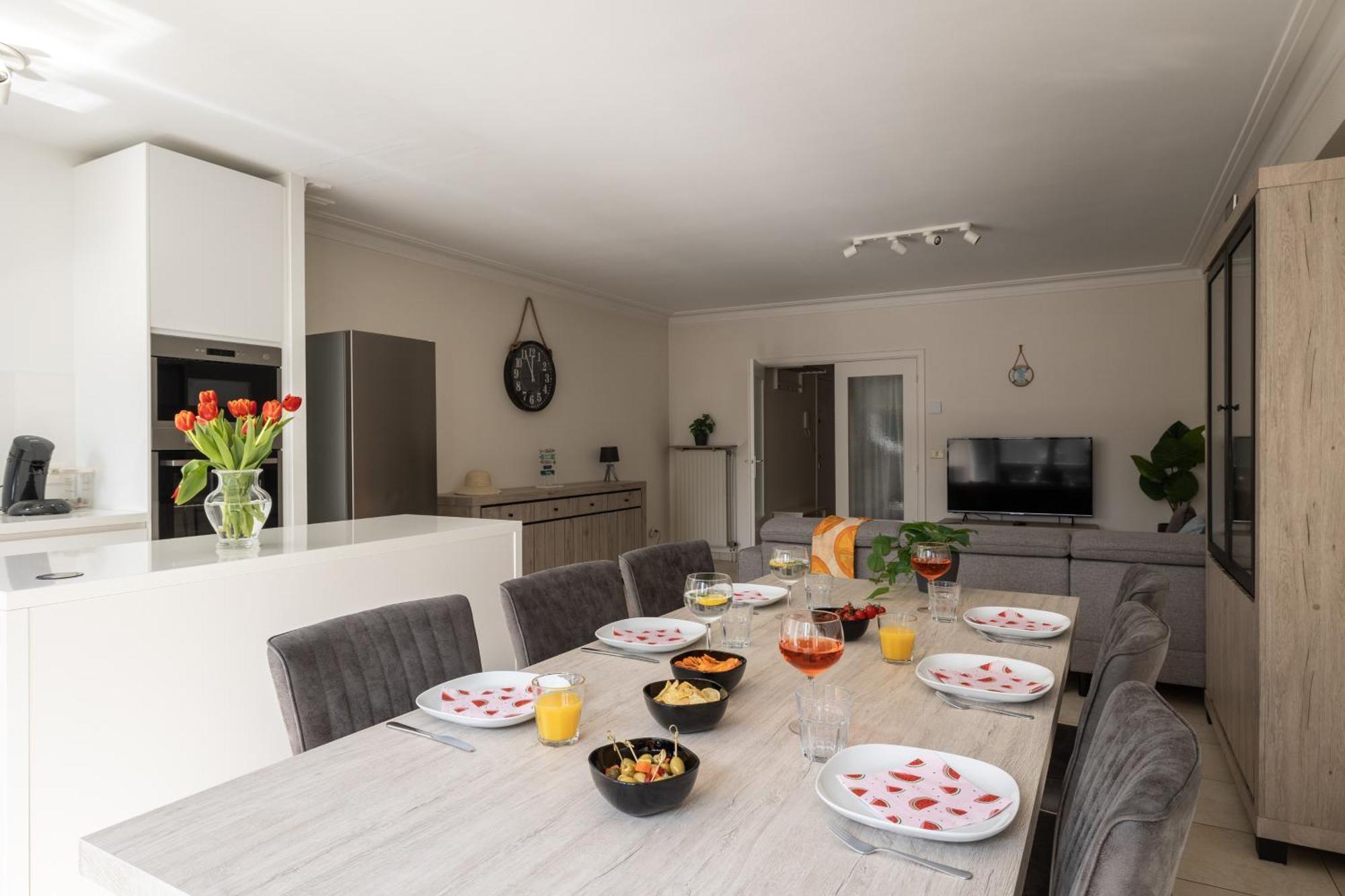 Weloveoostende - Newly Renovated Large Apartment 150M From The Beach - Including Bed Sheets And Final Clea-Ning Εξωτερικό φωτογραφία